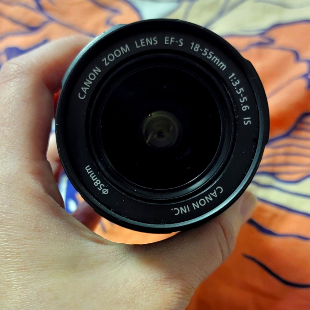 Canon lens